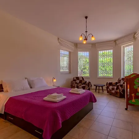 Villa Rosa 1 , , Corfu Dassia (Corfu)
